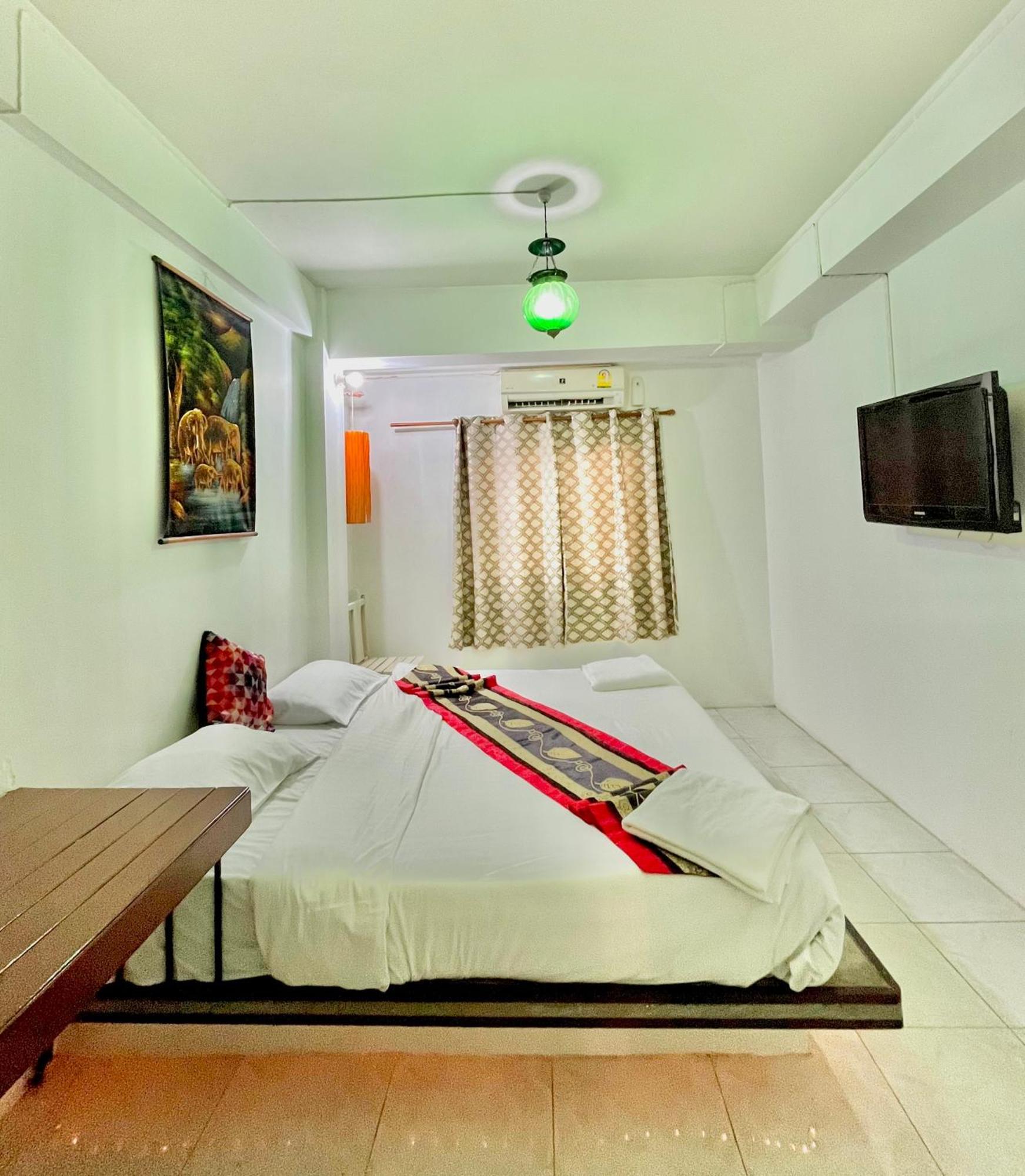 Sea Beach Paradise Patong Exterior photo