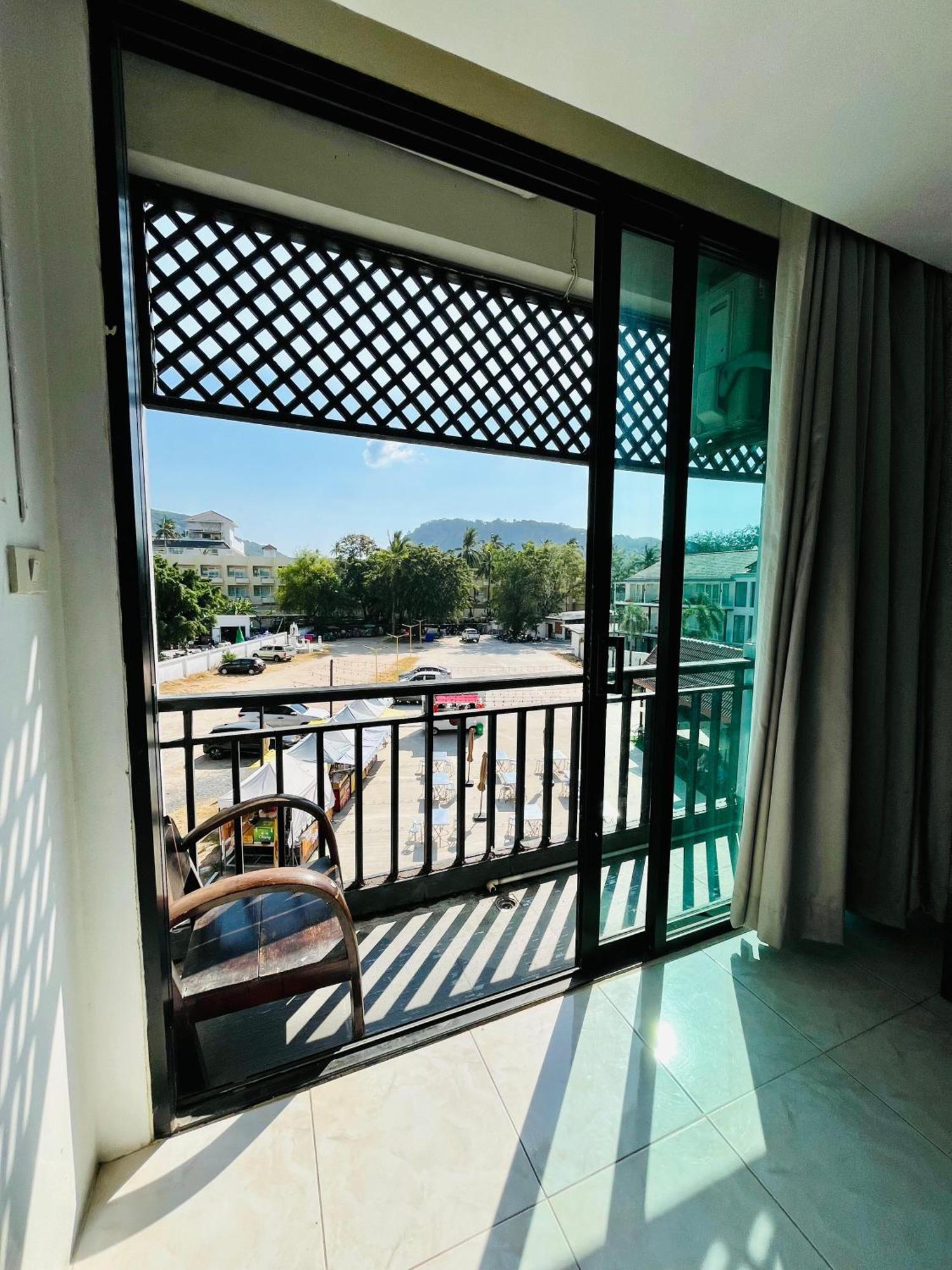 Sea Beach Paradise Patong Exterior photo
