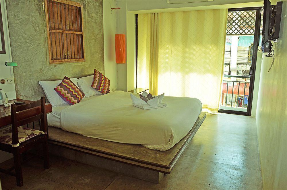 Sea Beach Paradise Patong Exterior photo